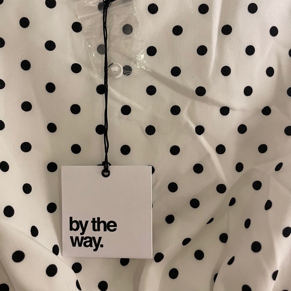 Yasmin Polka Dot Tie Back Crop Top - Picture 7 of 13